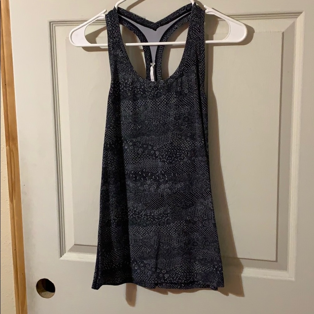 LULULEMON TANK